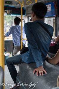 Viaggio in Autobus per Pagoda dei Profumi